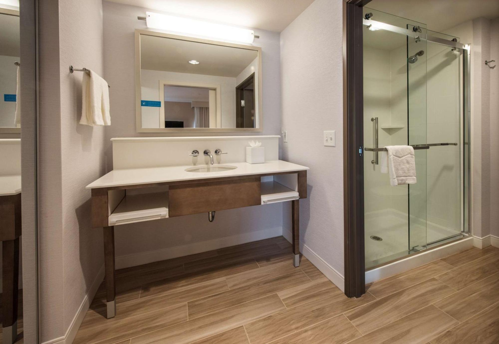 Hampton Inn & Suites Seattle/Redmond Wa Extérieur photo